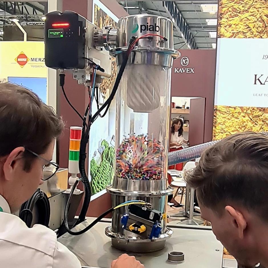 Se PIAB vakuumtransport i drift på FoodTech 2026