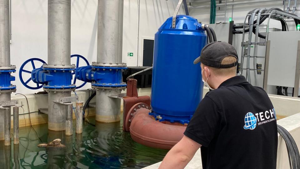 Clamp-On Flowmåling til tjek af Magnetisk Flowmåler